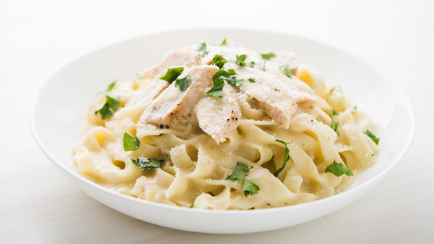 Creamy chicken Alfredo pasta | OverSixty