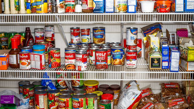 5 foods you should never keep in your pantry