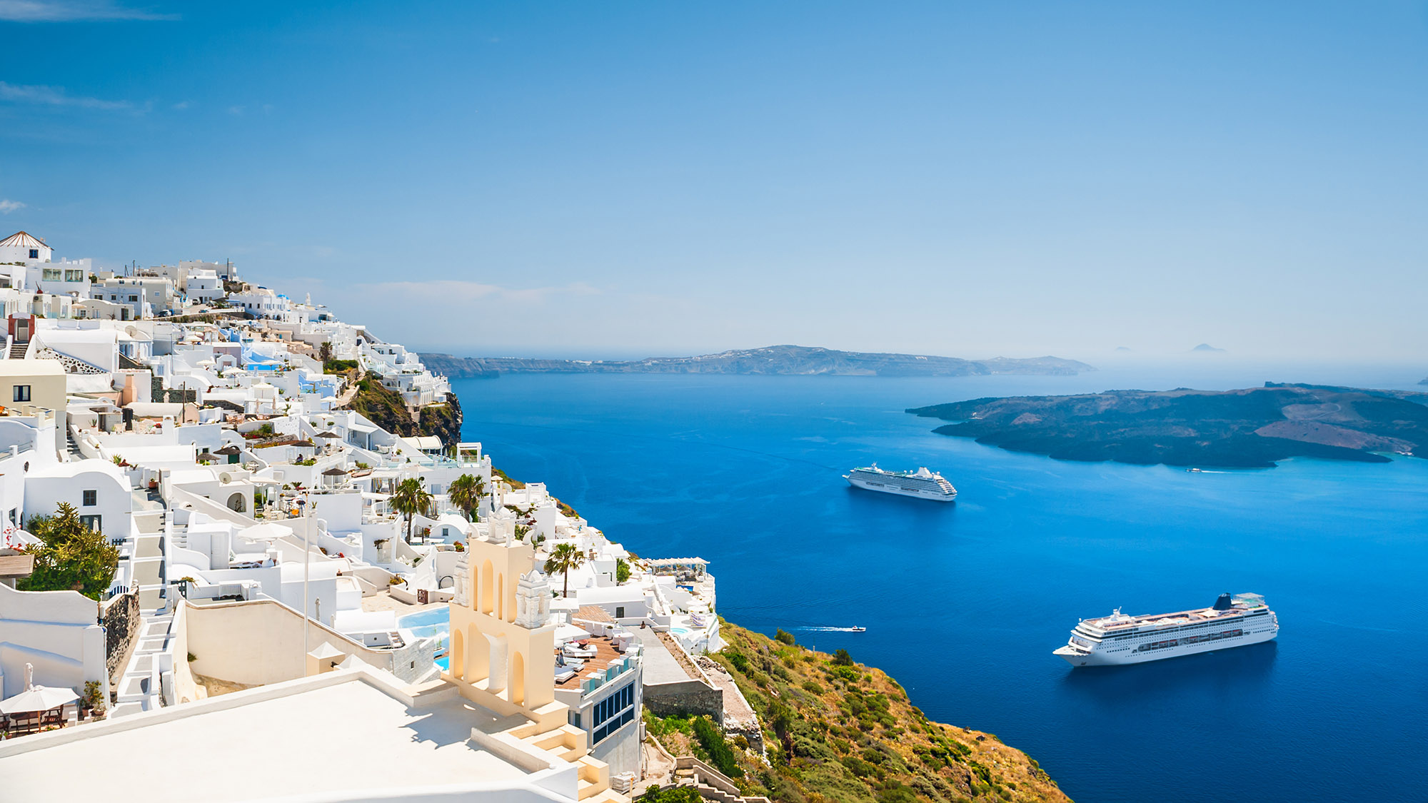 Santorini planning to ration cruise tourists | OverSixty