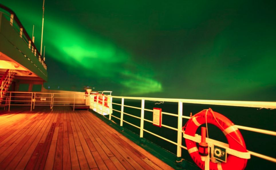luxury cruises northern lights