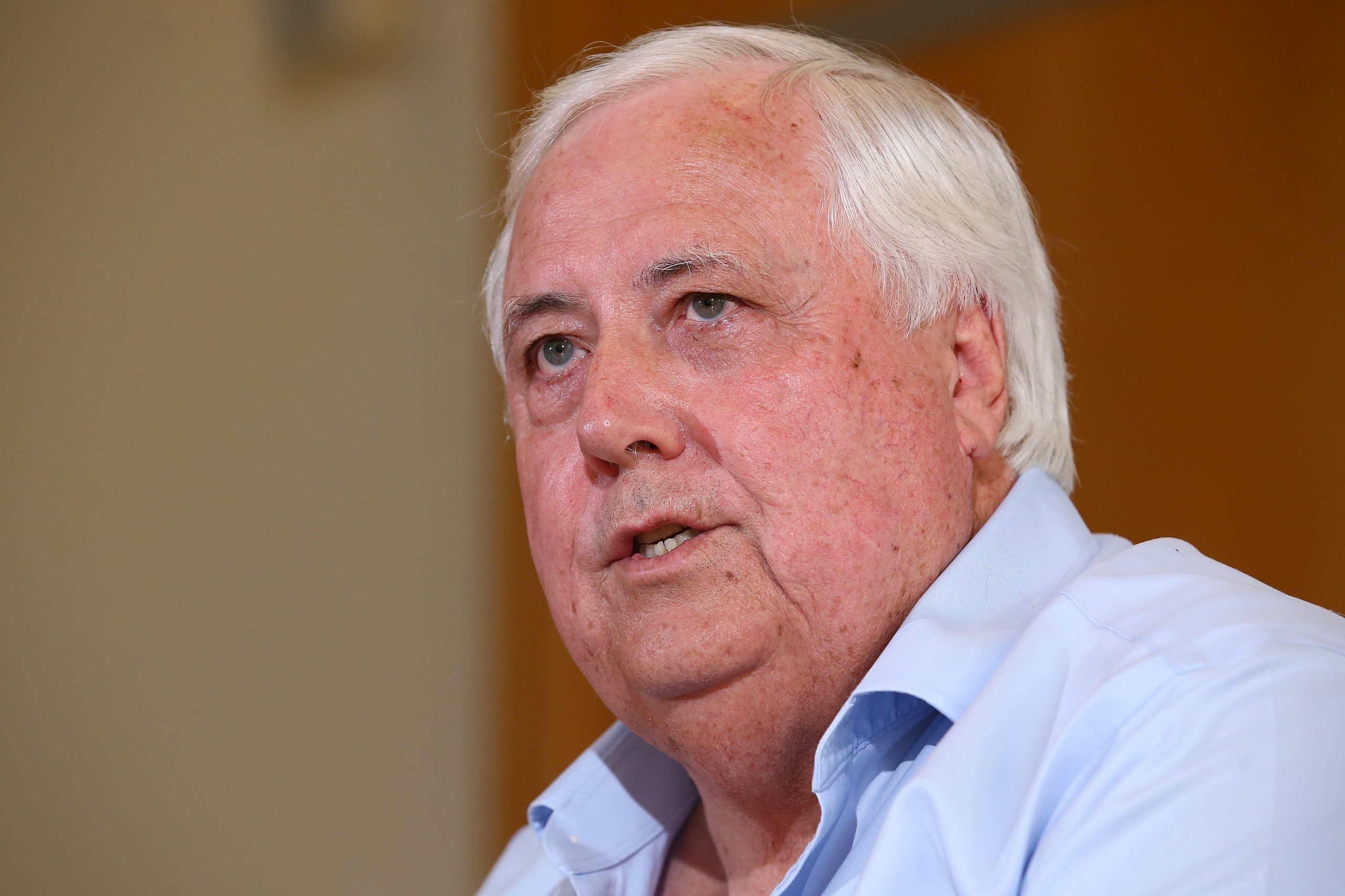  Clive Palmer rushed to hospital
