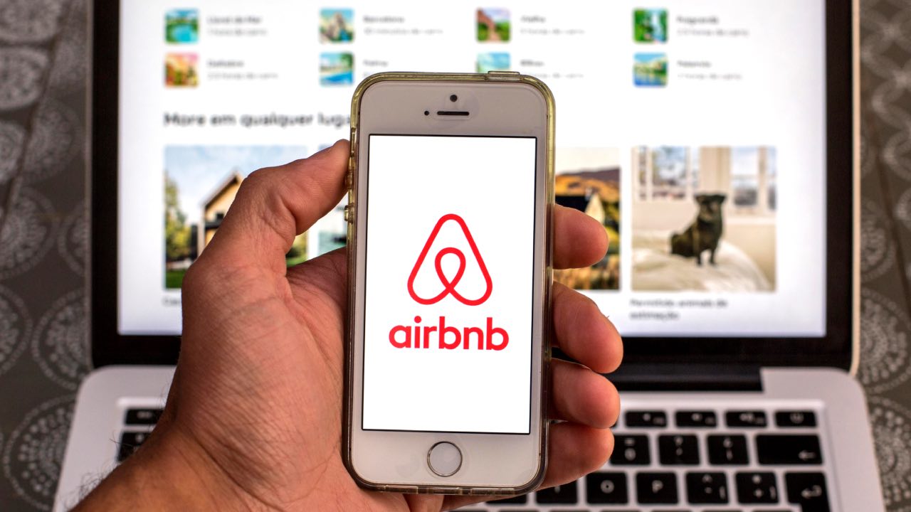 10 signs you're about to fall for a bad Airbnb listing