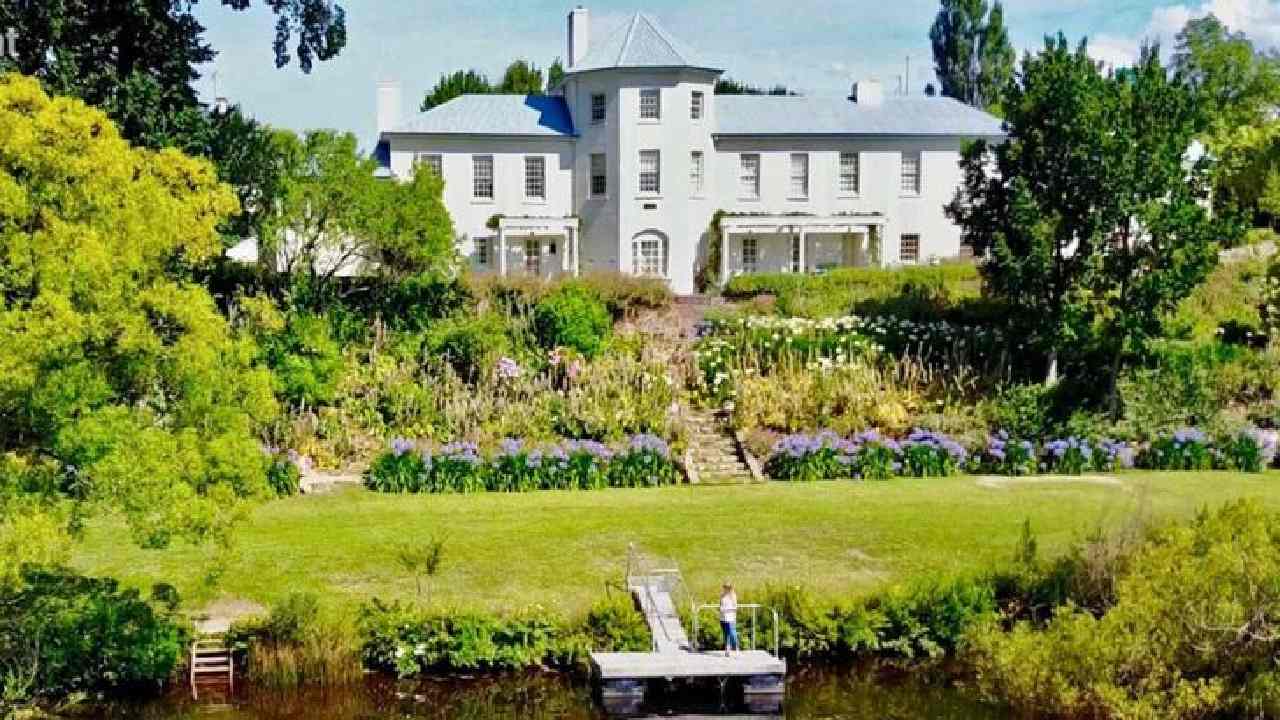 Historic mansion's once-in-a-lifetime sale