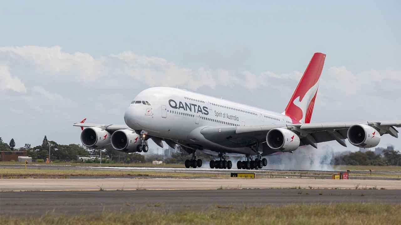 Qantas’ eight-year streak as safest airline ended by Kiwi rival