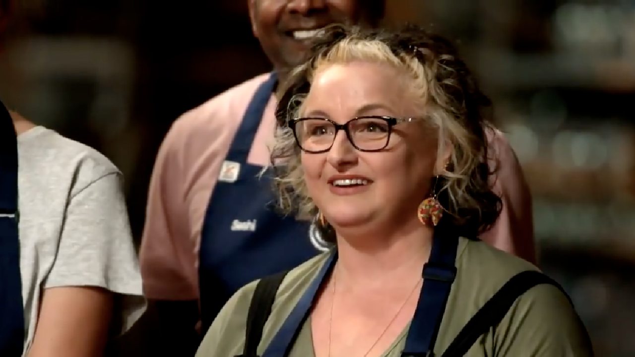 Julie Goodwin makes her grand return to TV's favourite kitchen