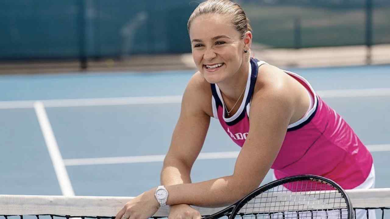 Barty reveals new major sporting career move