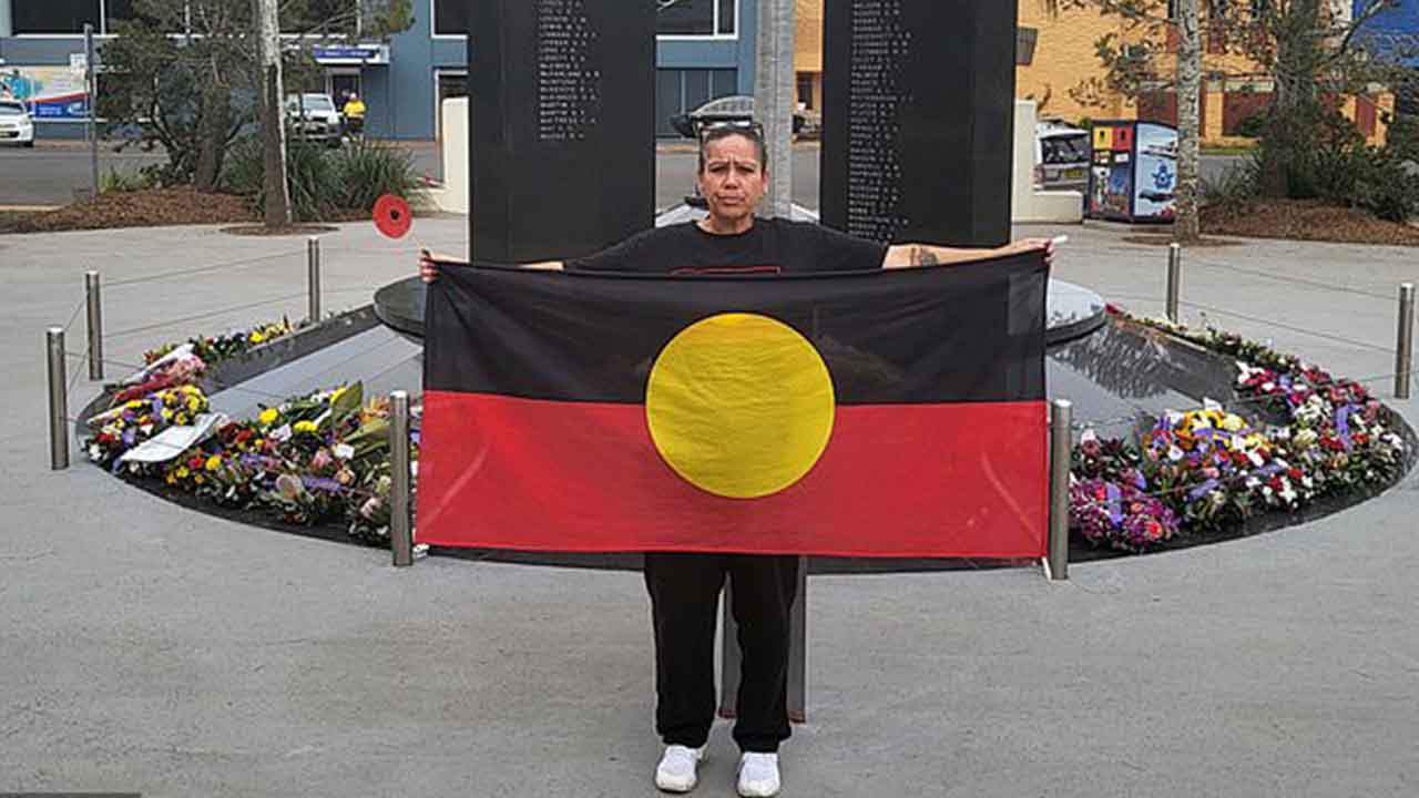 Furore erupts after RSL member refuses to allow Indigenous flag at ANZAC service