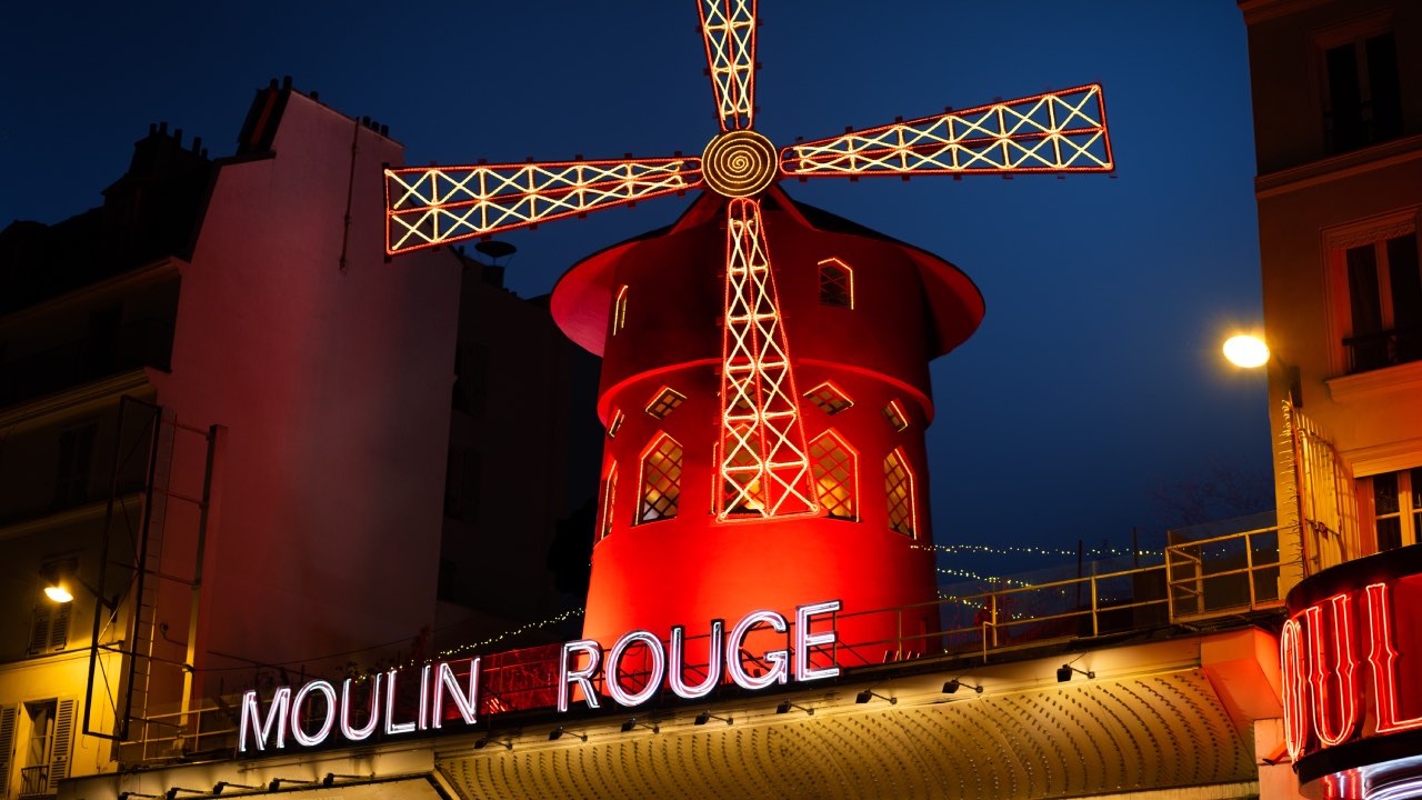Spend the night in the iconic windmill of the Moulin Rouge