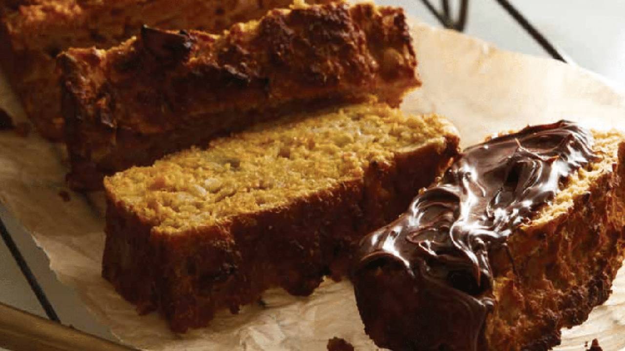 Nonna’s breakfast apple cake