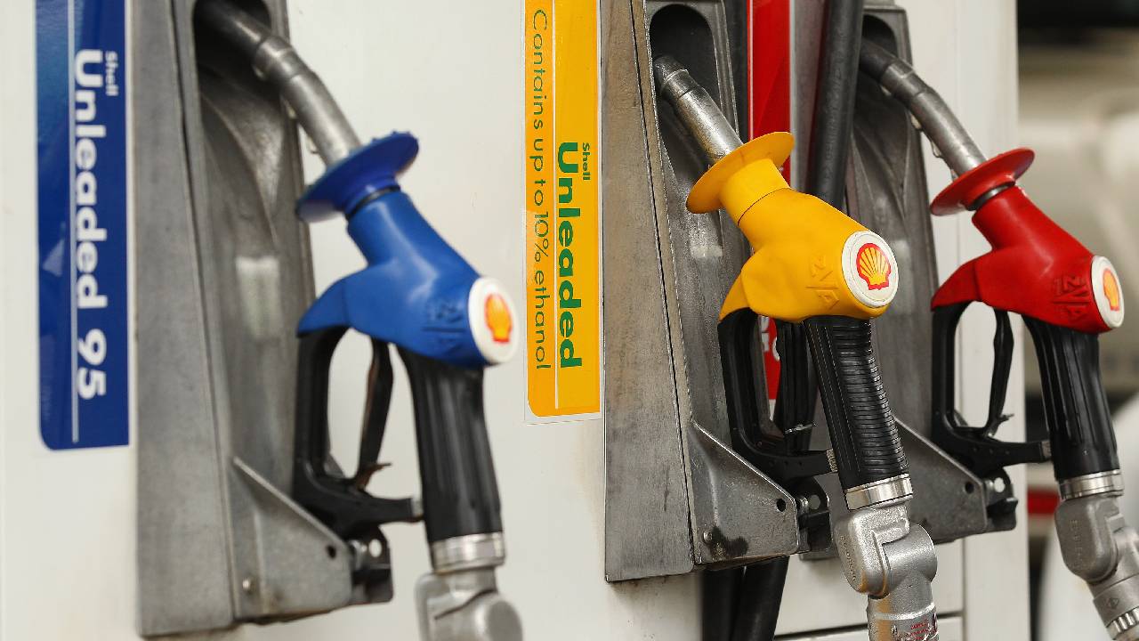 12 easy ways to save on petrol