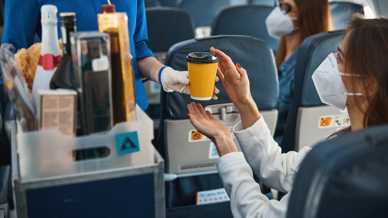 7 foods you should avoid before flying