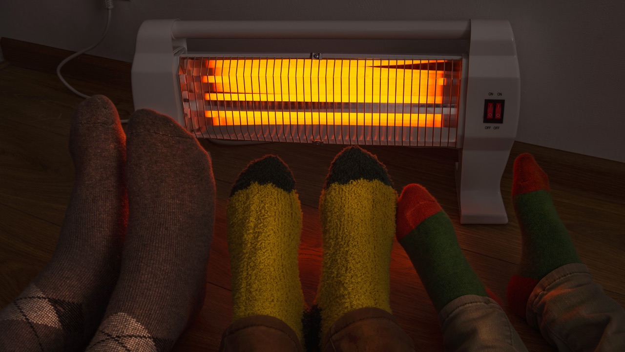 If you’re renting, chances are your home is cold. With power prices soaring, here’s what you can do to keep warm