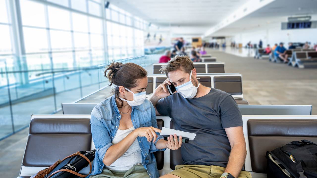 Airport face mask mandate dropped