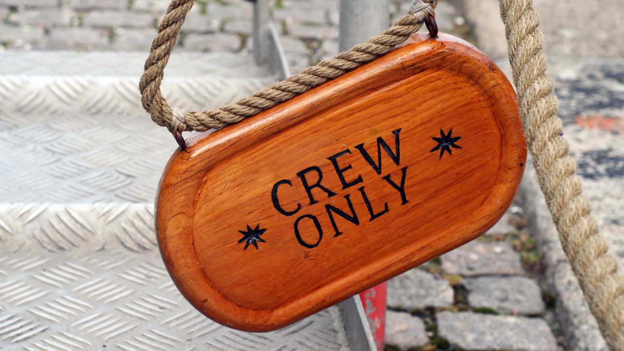 5 juicy confessions from cruise crew members