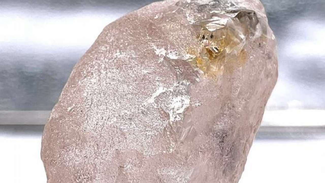Aussie miner discovers $102 million pink diamond