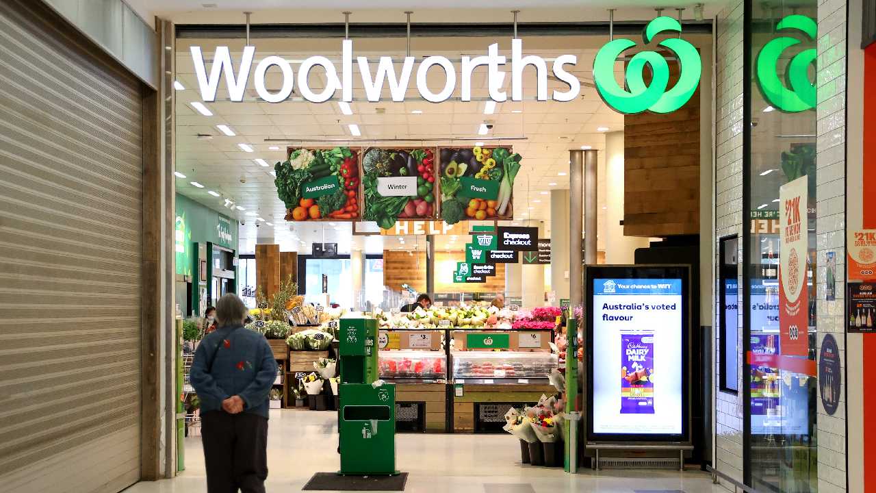 "Better than plastic and cats love them": Call to bring back Woolies favourite