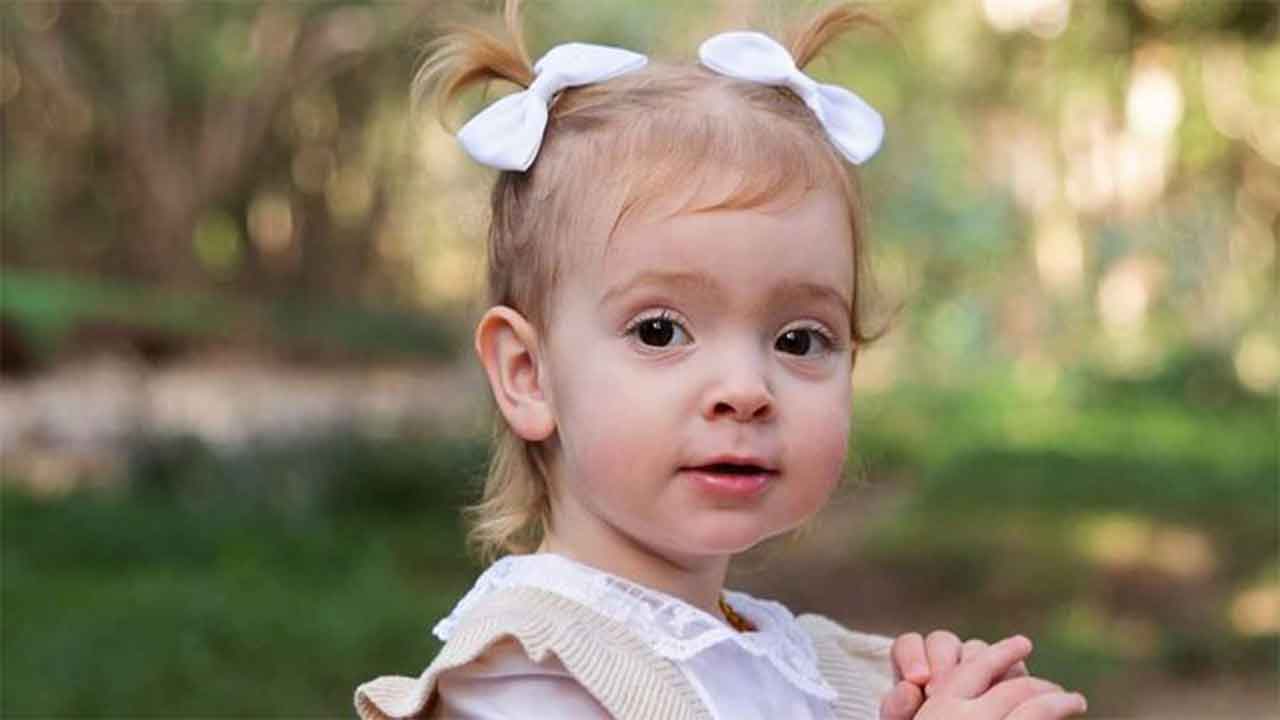  "We are all hurting": Toddler dies of rare disease days before baby brother's birth