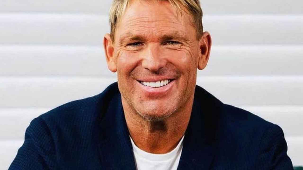 Warnie's luxe digs sell for eye-watering price 