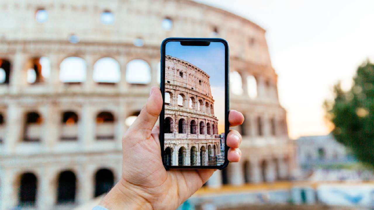 How to use Instagram as a travel tool