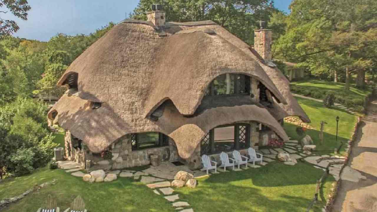 Cute-as-a-button mushroom house captivates buyers