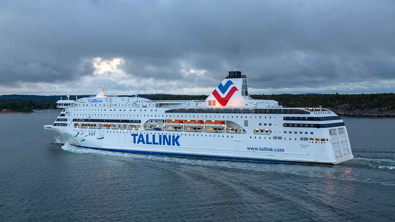 Ukrainian refugees living “better than they dreamed” on Scottish cruise ship