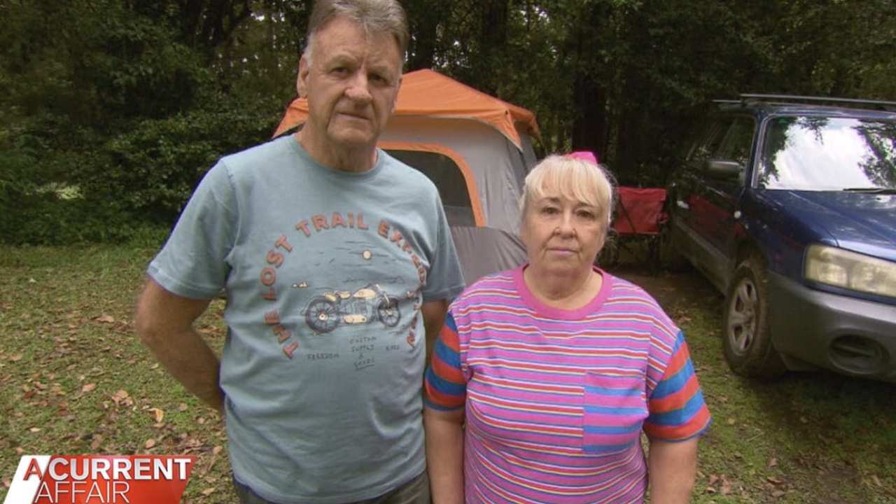 Homeless couple share their living crisis online