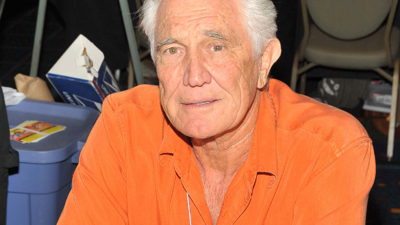 Bond banned: What Lazenby said to get him dropped from national tour