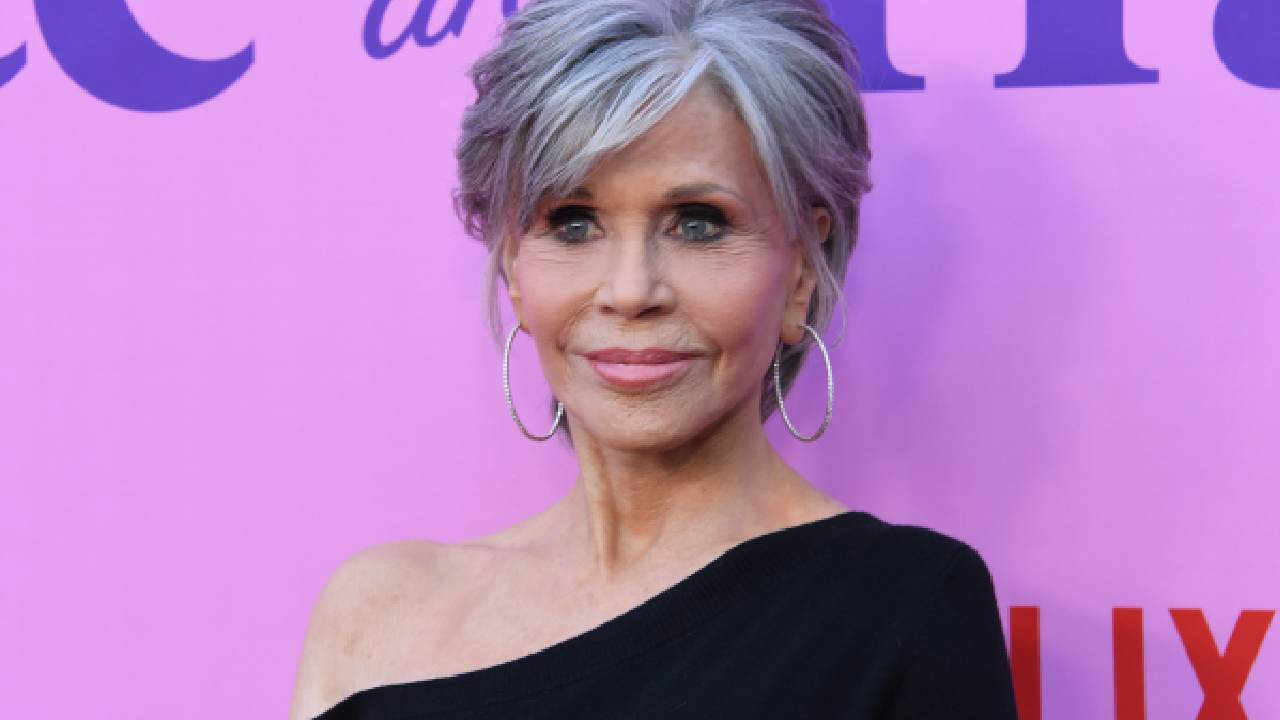Jane Fonda reassures fans after cancer diagnosis