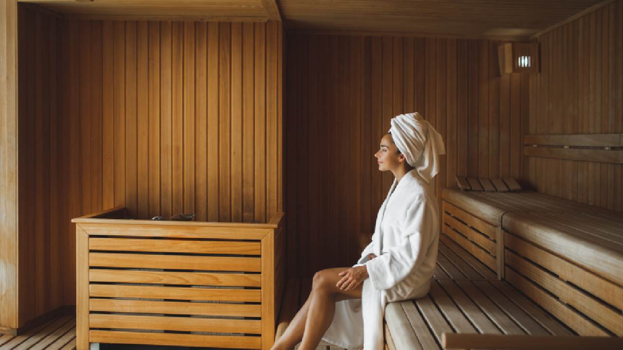 Relaxing in a sauna shown to reduce risk of heart attacks