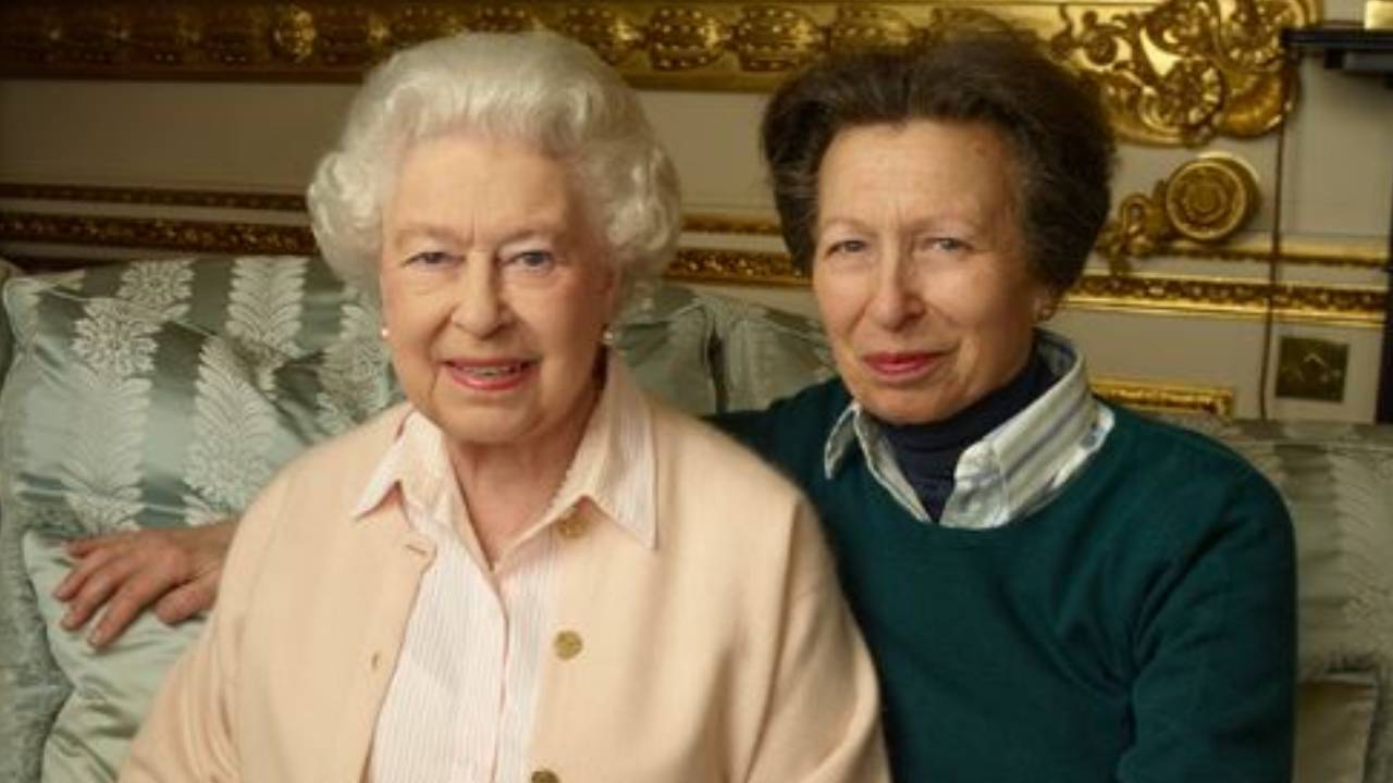 Princess Anne gives touching insight into Queen's final hours