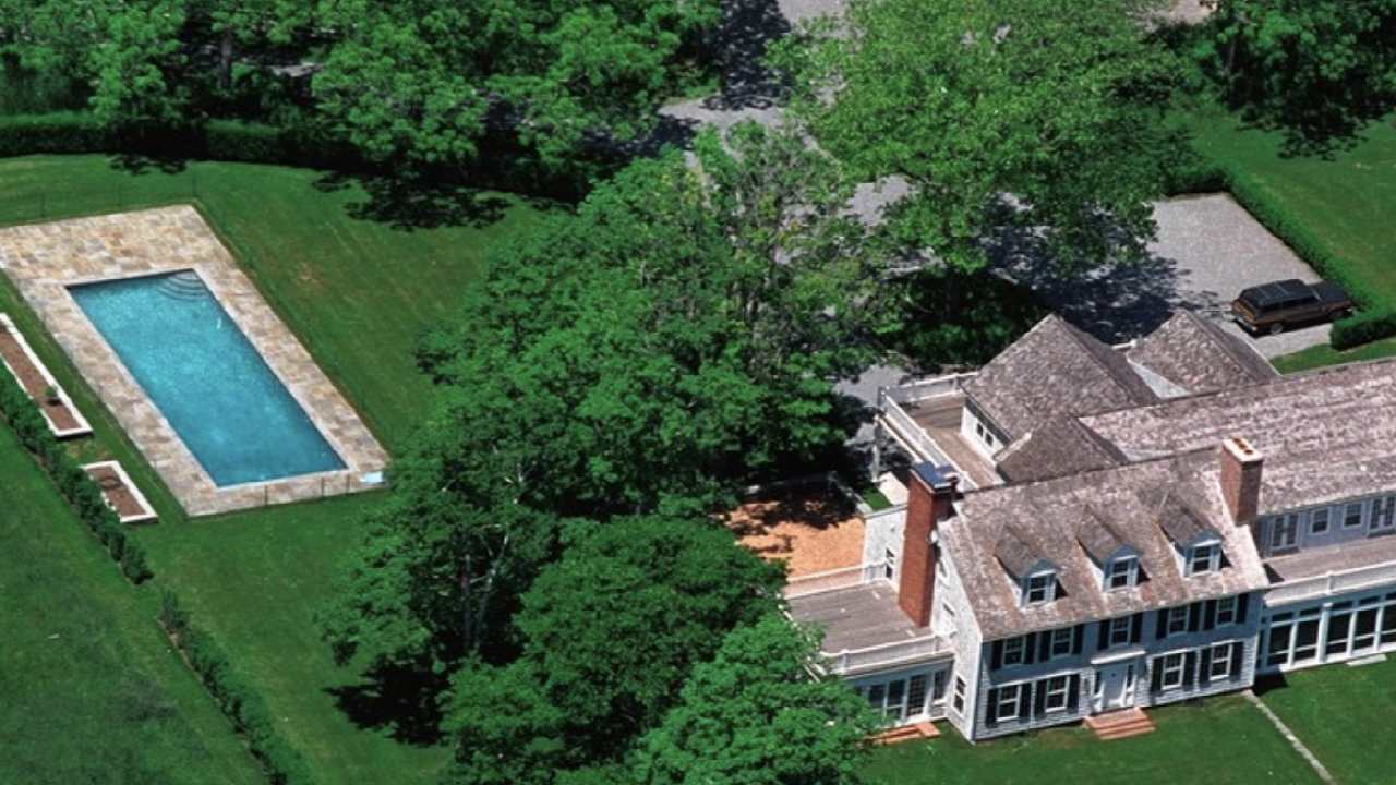 Alec Baldwin's Hamptons holiday farmhouse hits the market