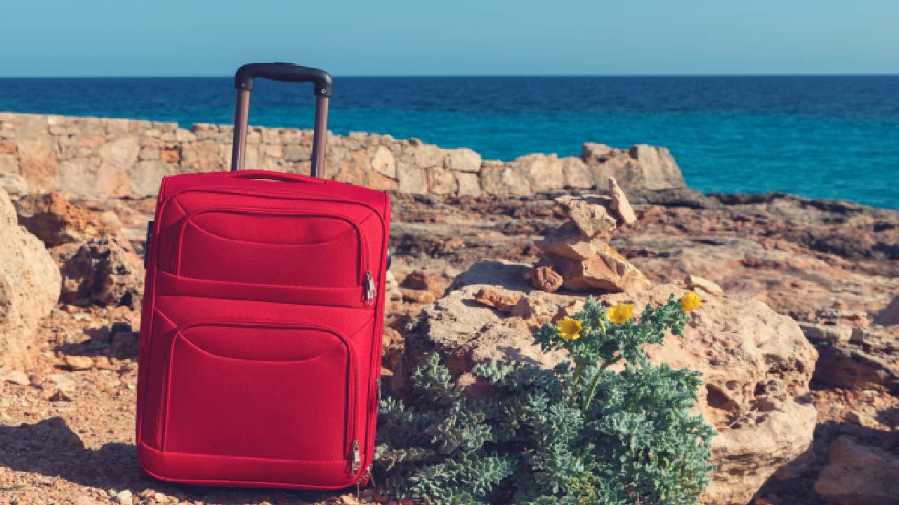 Hard vs soft luggage – which is better? 