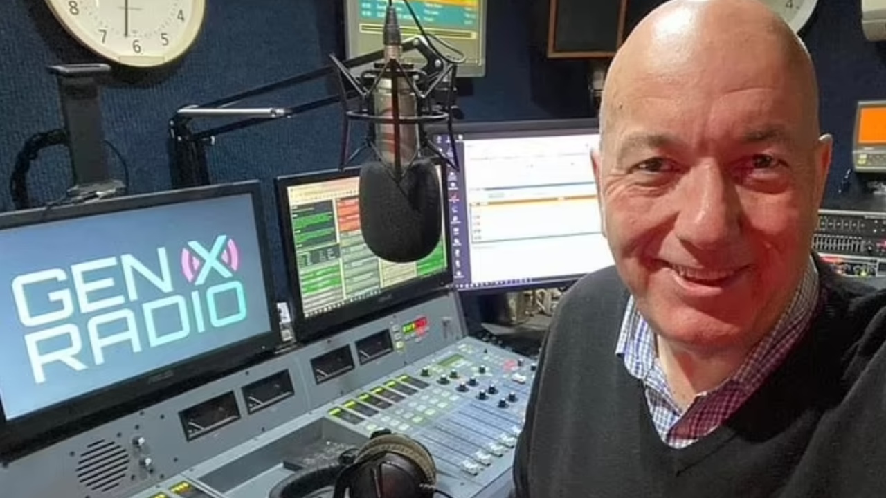 Radio host dies in the middle of his live broadcast
