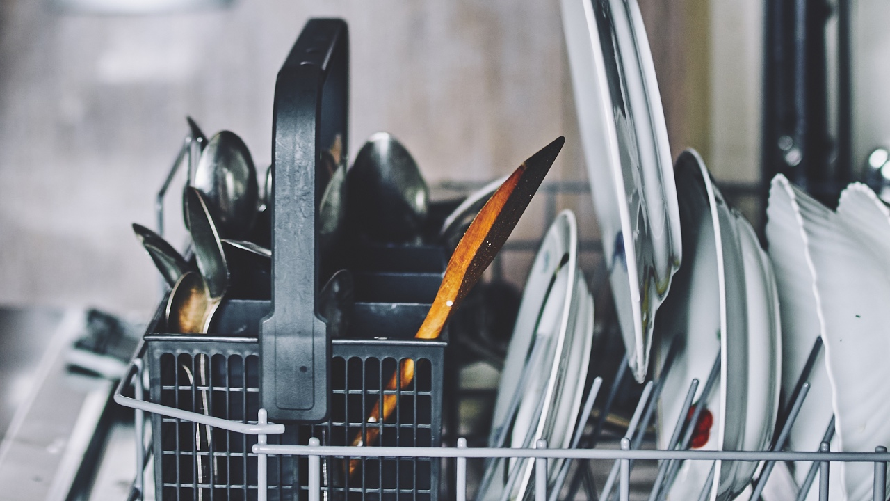 How healthy are your dishwasher habits?