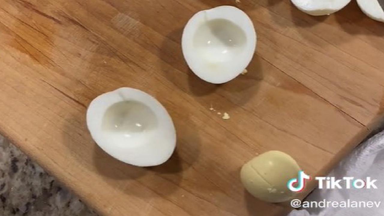 You've got to be yoking! Easy boiled egg hack that actually works