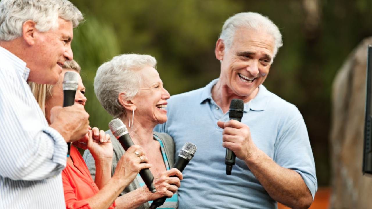Puttin’ on the Ritz and improving well-being with older adults through virtual music theatre