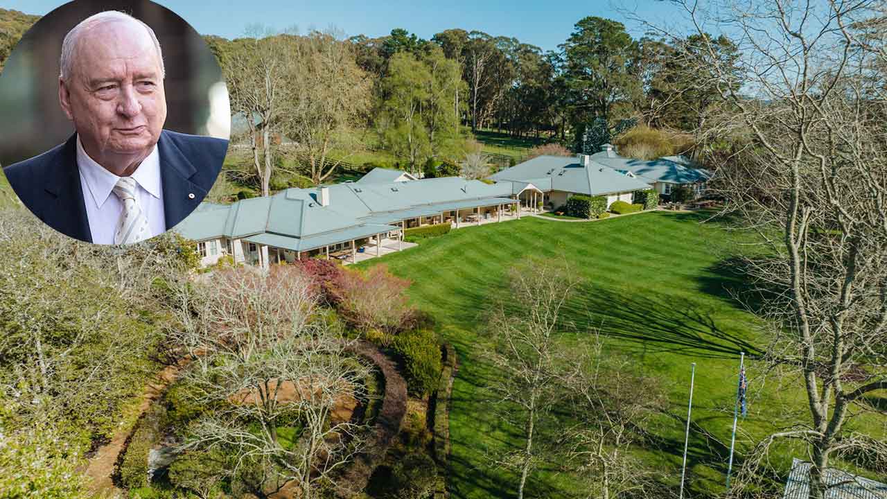 Alan Jones offloads farm home for less than expected