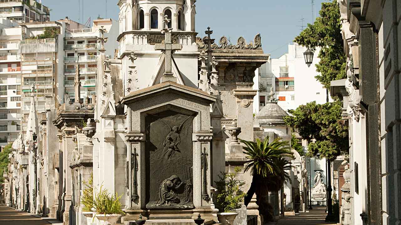 11 most beautiful cemeteries in the world