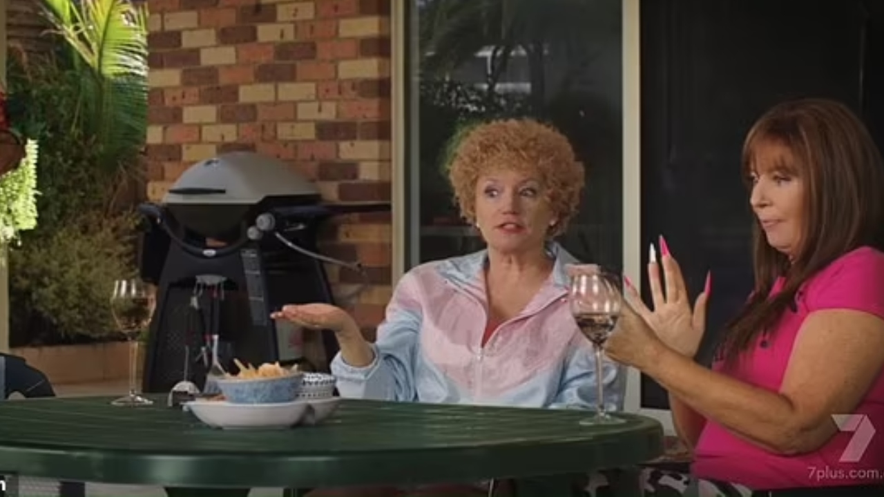 Viewers slam Kath and Kim for “false advertising”