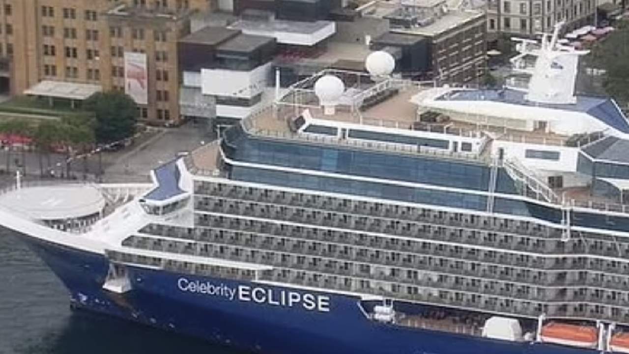 Cruise ship carrying more Covid-positive passengers docks in Sydney