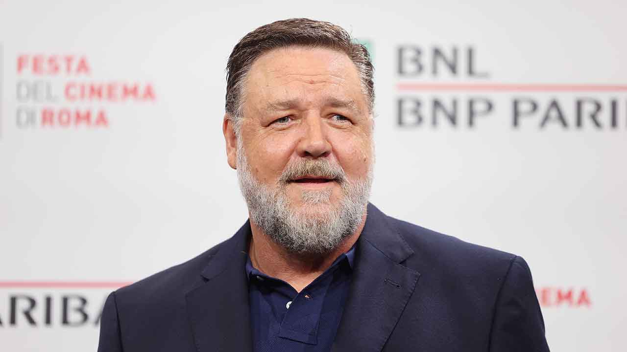 Russell Crowe’s close call with slithery “buddy”