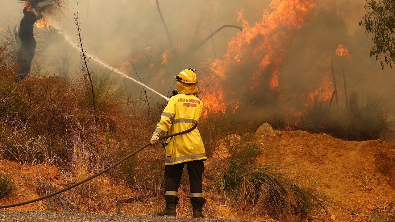 From floods to fire? A climate scientist on the chances El Niño will hit Australia this year