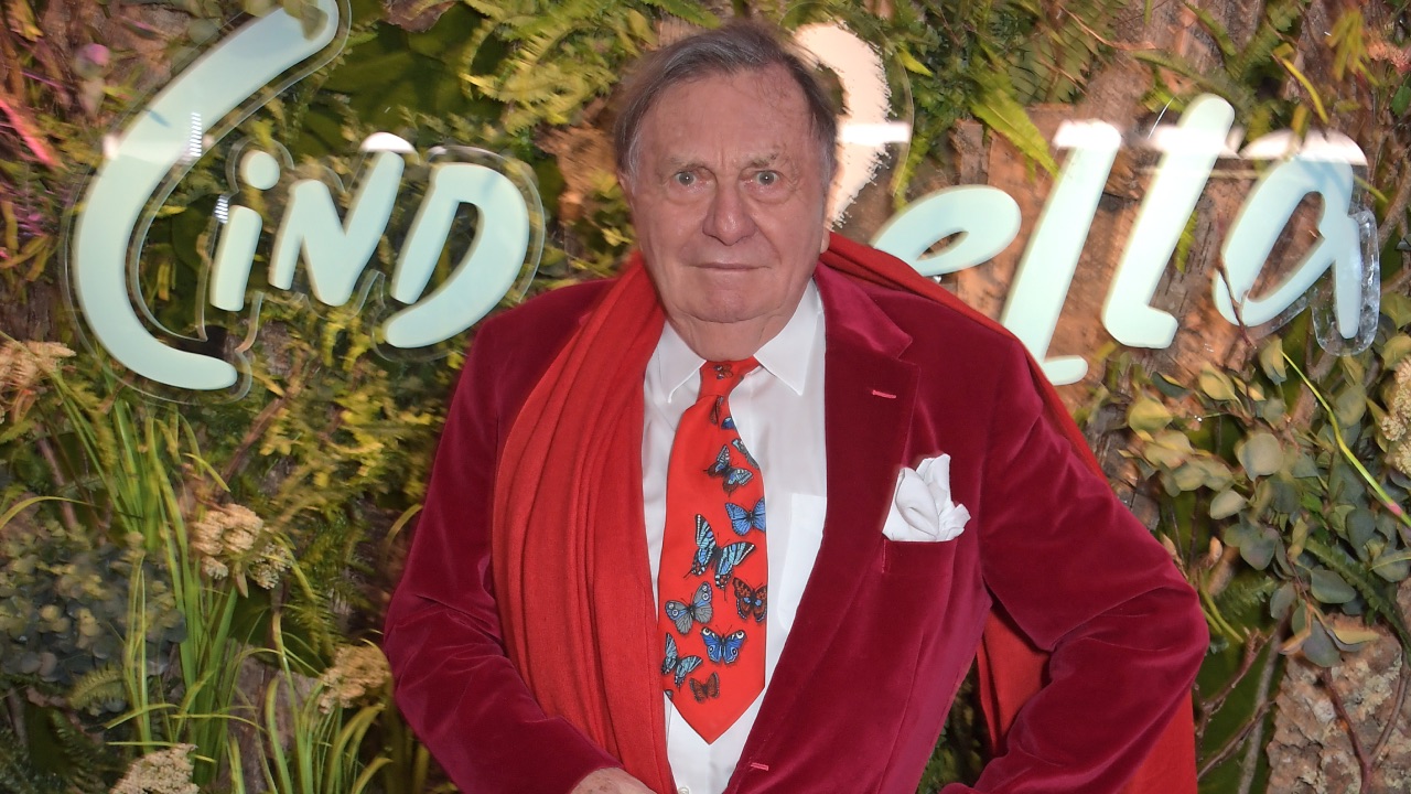 Barry Humphries suffers agonising fall