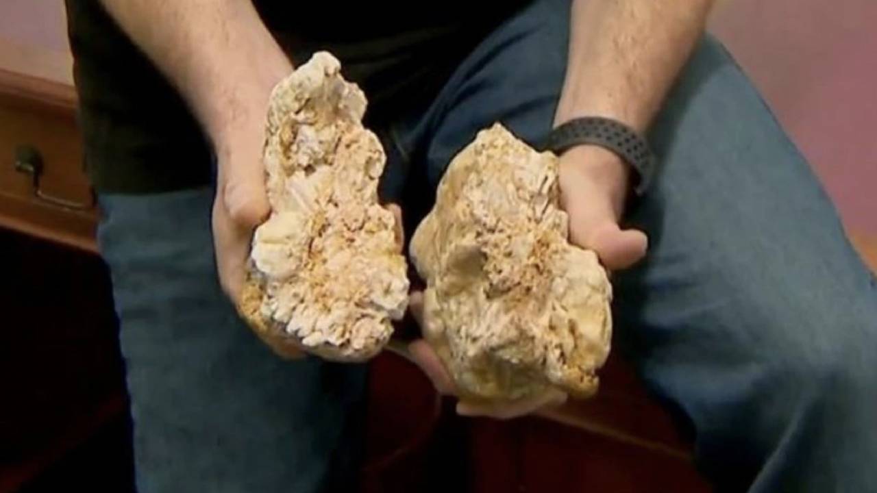 “Once-in-a-lifetime find”: Man discovers gold nugget worth six figures