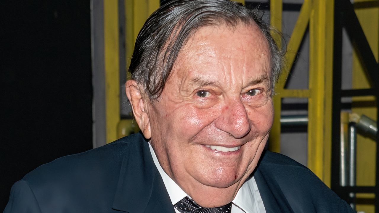 Barry Humphries' family gathers as health worsens