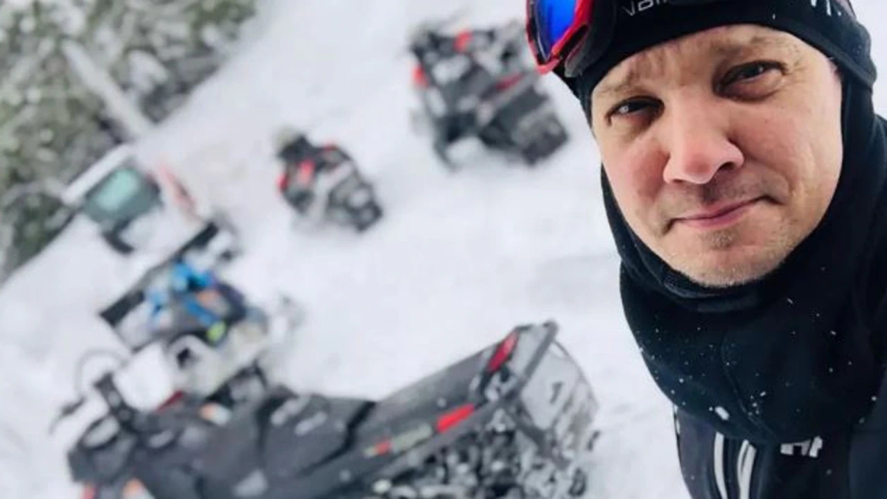 “Stay awake!”: Incredible bodycam footage of Jeremy Renner rescue