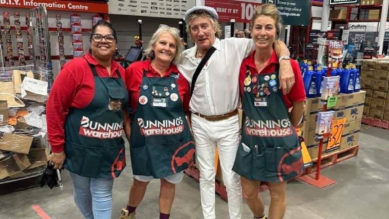 Searching for a sizzle: Rod Stewart spotted at Bunnings!
