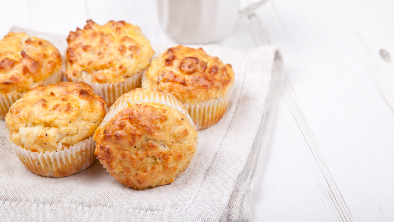 Cheese and bacon muffins 
