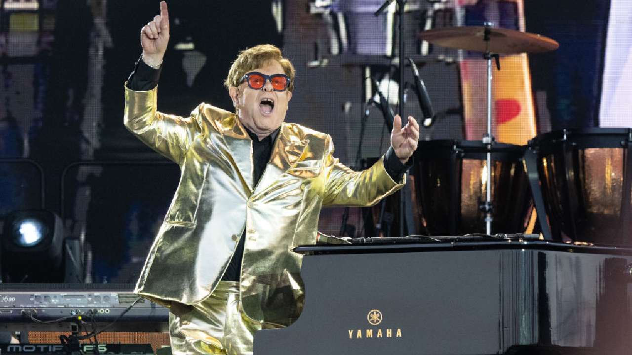 Elton John's final message to crowd at last concert ever