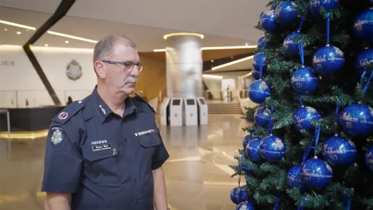 "Each bauble represents a life lost": Haunting Christmas tree sends powerful message
